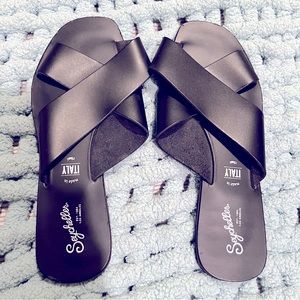 Seychelles Flat Sandals Size 8